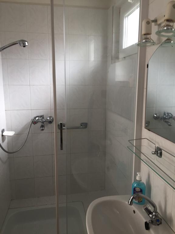 Siraly Apartman Balatonfůzfő Δωμάτιο φωτογραφία