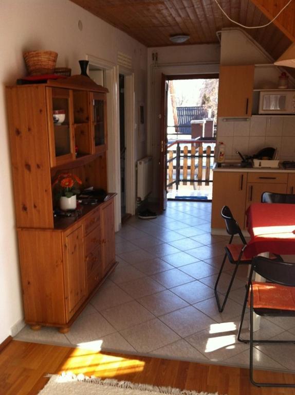 Siraly Apartman Balatonfůzfő Δωμάτιο φωτογραφία